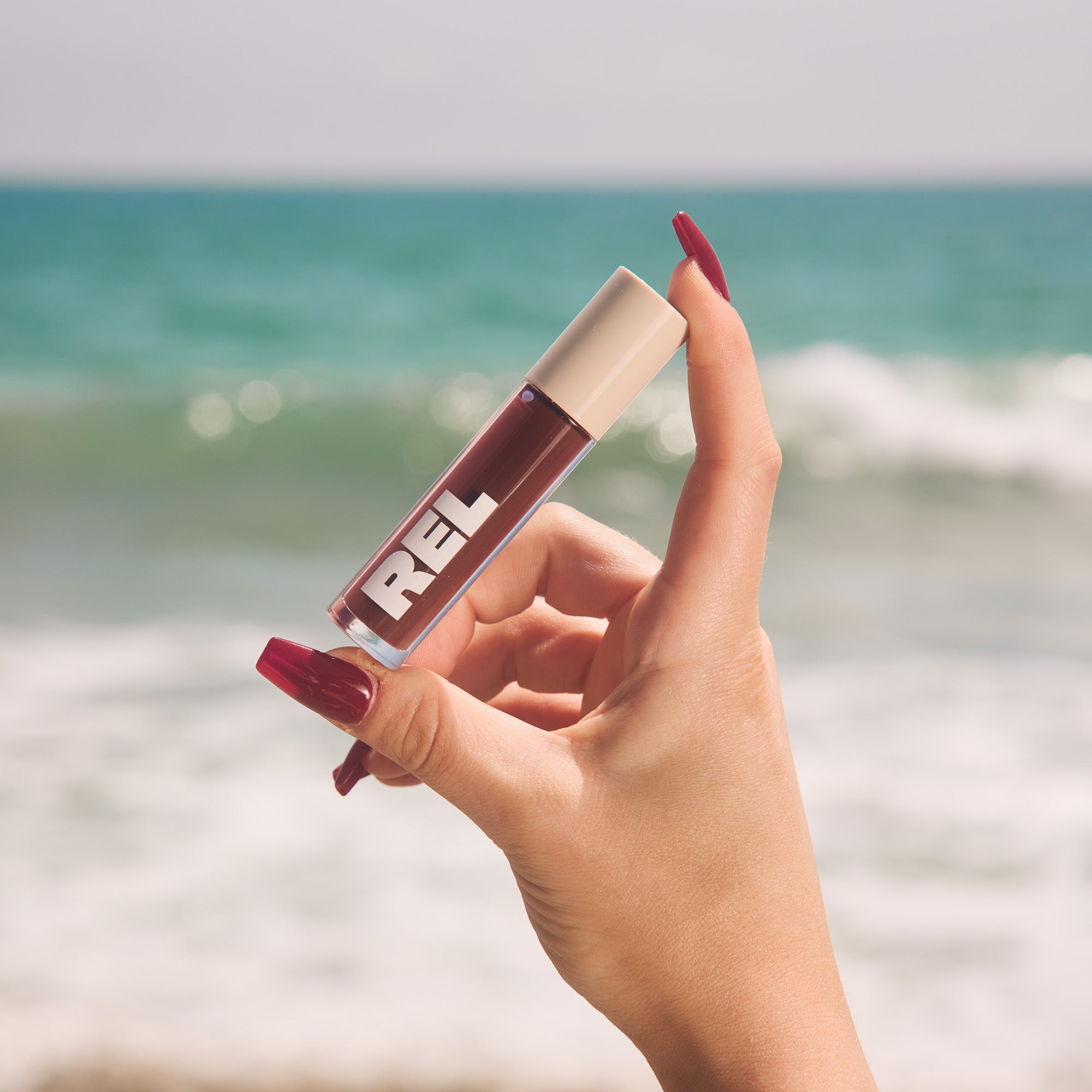 REL Beauty Glossy Lip Oil Moonlight